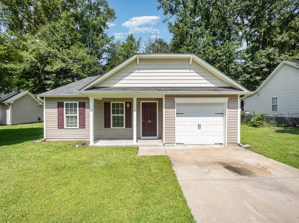 125 Brook Pl, Smithfield, NC 27577