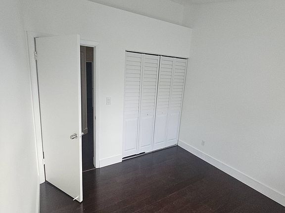 5th image of 2925 Belmont Ln