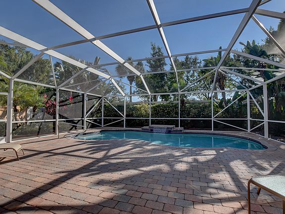 3rd image of 7074 Veneto Dr