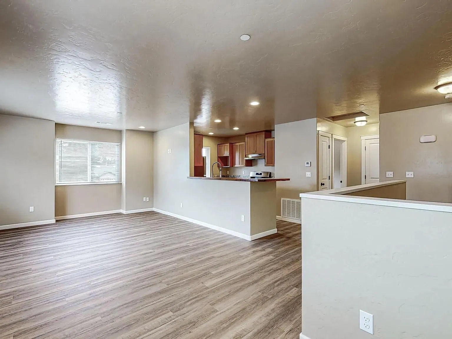 336 Ponderosa Ct — Photo 3