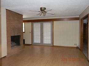 3rd image of 1015 N West St