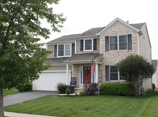 335 Dovetail Dr, Lewis Center, OH 43035