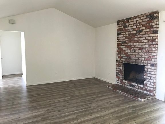 5th image of 2573 Tartan Dr