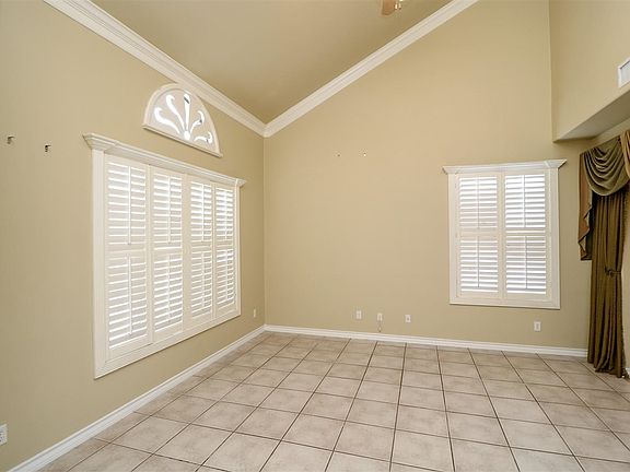 2nd image of 2002 Placita Dr