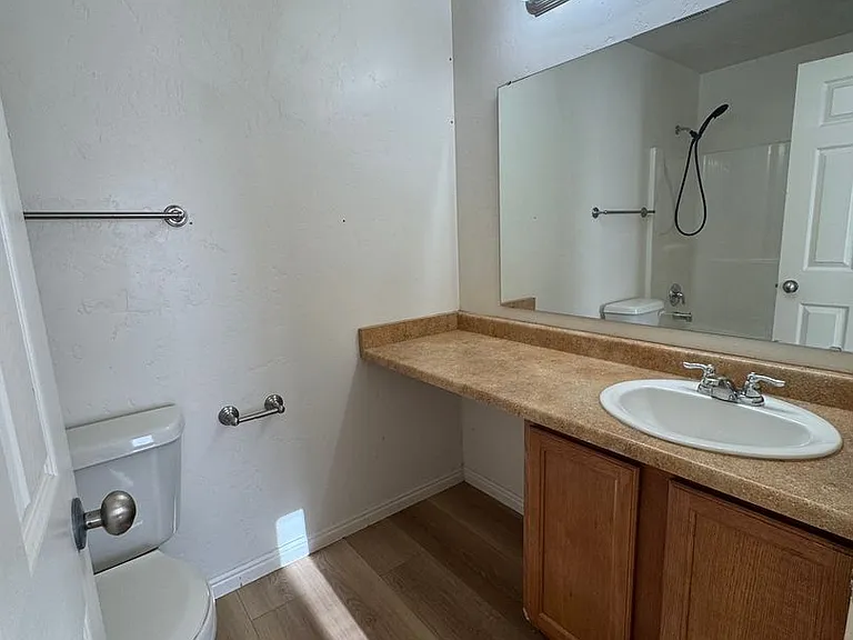 1385 S 675 E — Photo 15