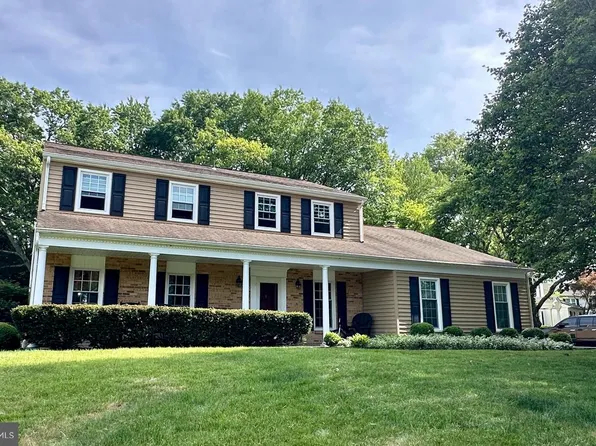 817 Stark Cir, Yardley, PA 19067
