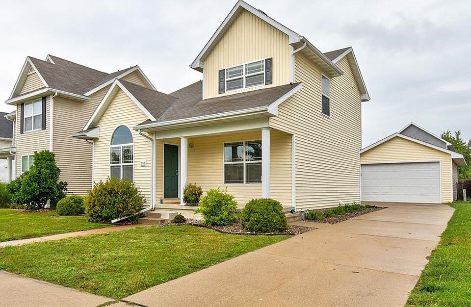 1st image of 2102 SW Sugarberry Ct