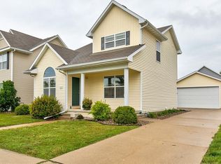 2102 SW Sugarberry Ct, Ankeny, IA 50023