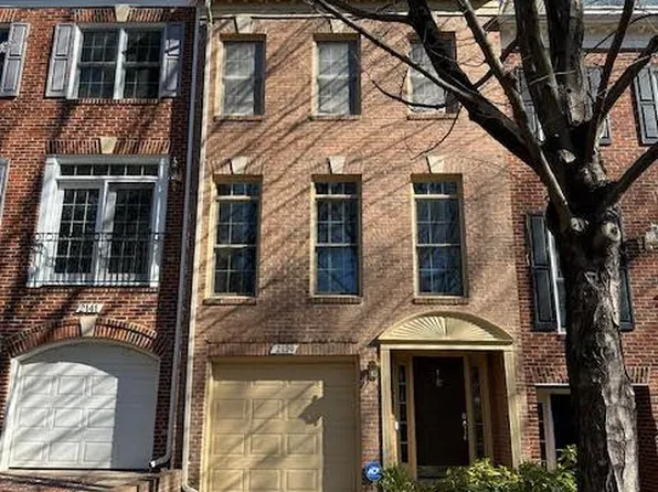 2139 N Pierce Ct, Arlington, VA 22209