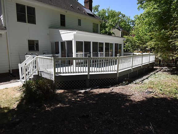 4th image of 611 Flagstone Way