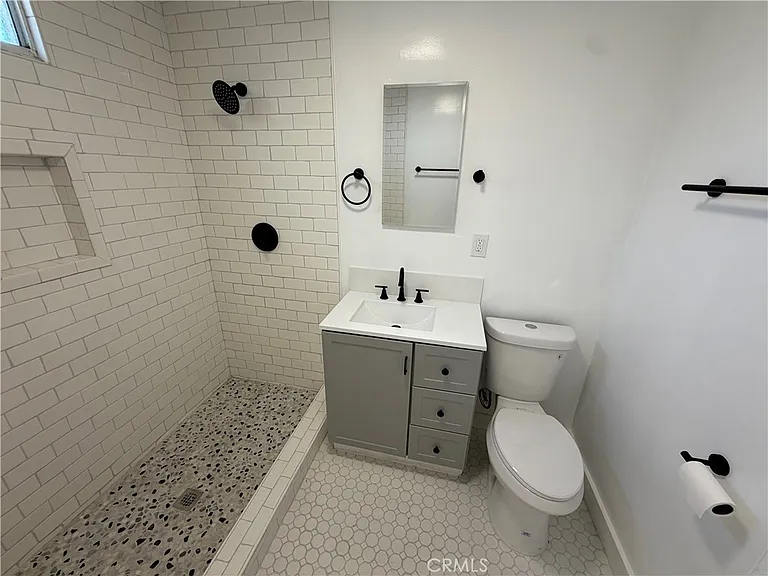 125 W Valencia Dr #A — Photo 13