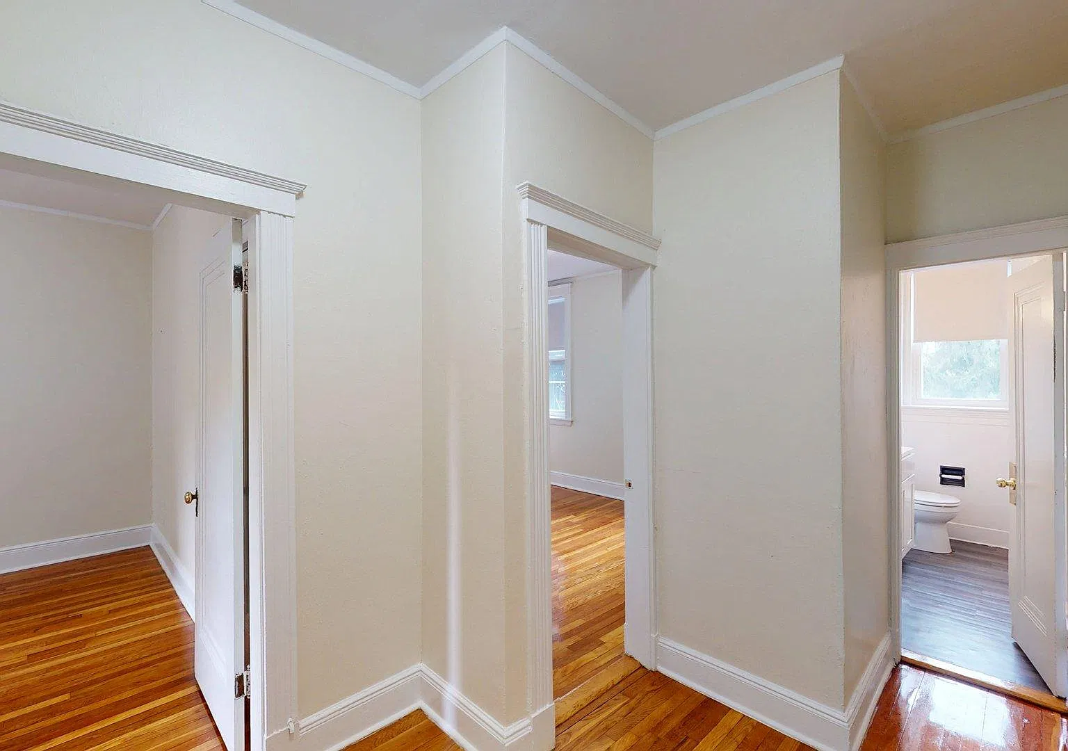 2 bed, $2,645 — Photo 2