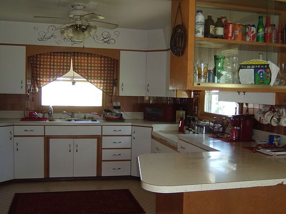 4th image of 424 Birchwood Hts