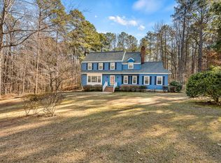 108 Woodridge Rd, Greenwood, SC 29646