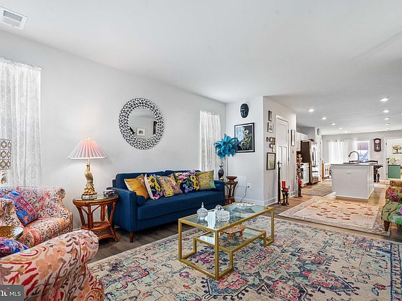 3rd image of 114 Hardy Way