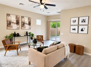 290 W Calle Del Estribo, Sahuarita, AZ 85629