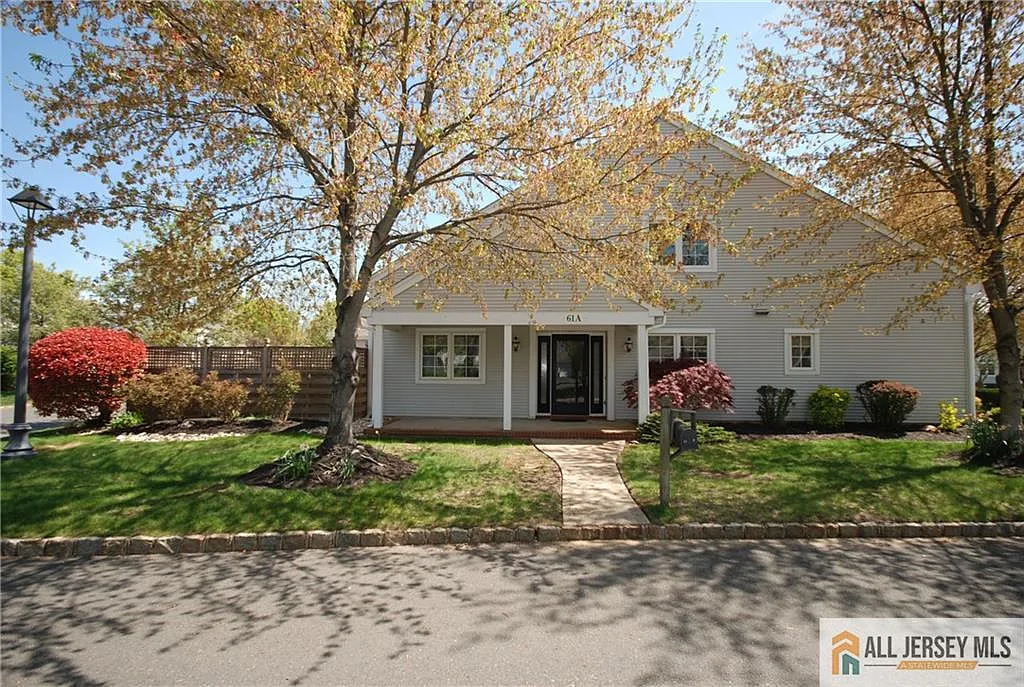 61 Winthrop Rd #A photo 1