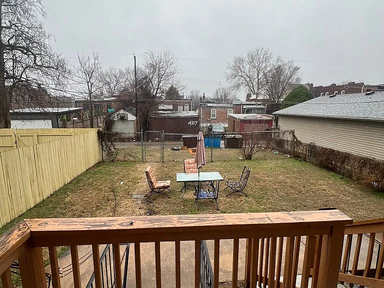 4376 Gibson Ave — Photo 19