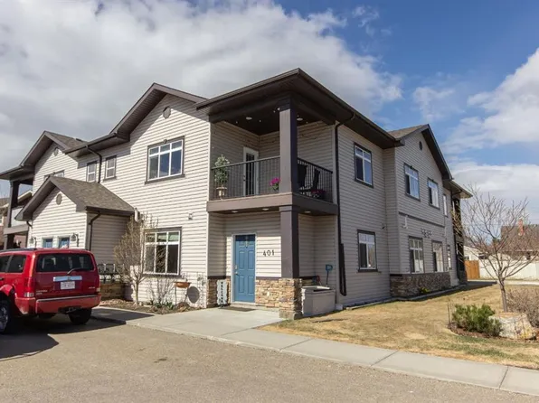 639 E Oak St #405, Red Deer County, AB T4S 0E5