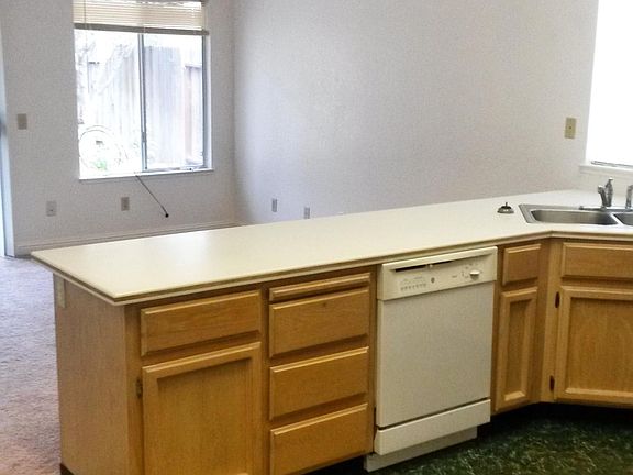 5th image of 814 Fordham Dr