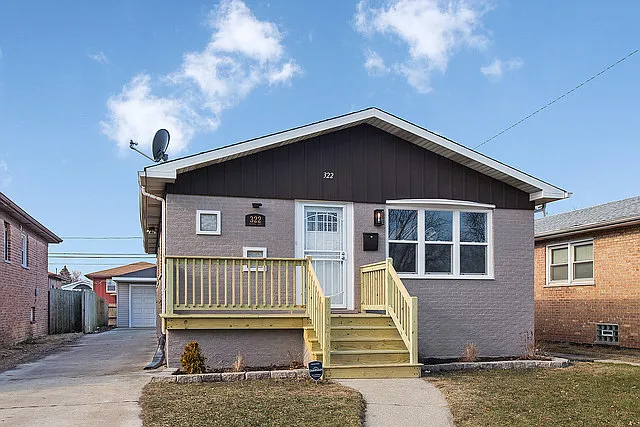 322 Prairie Ave photo 1