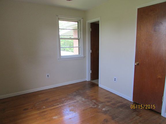 5th image of 1323 Talley Ave