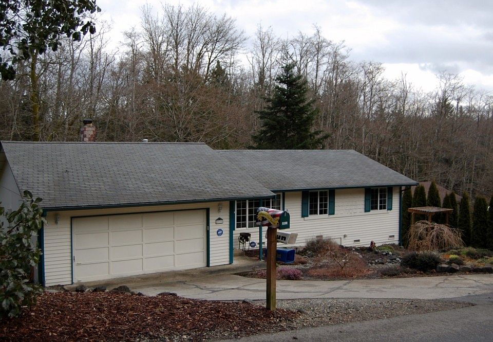 1st image of 2533 Aspen St SE
