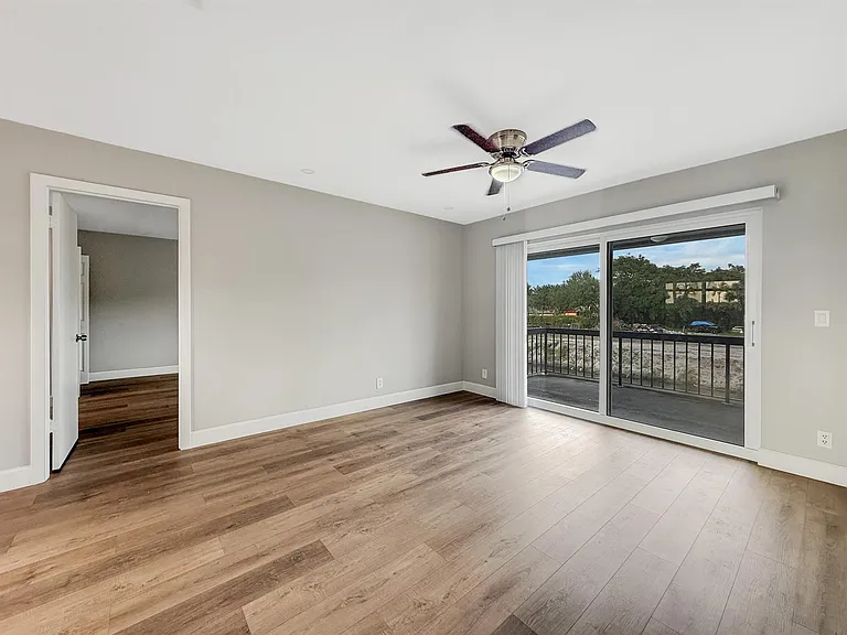 13586 Sabal Palm Ct #D — Photo 8