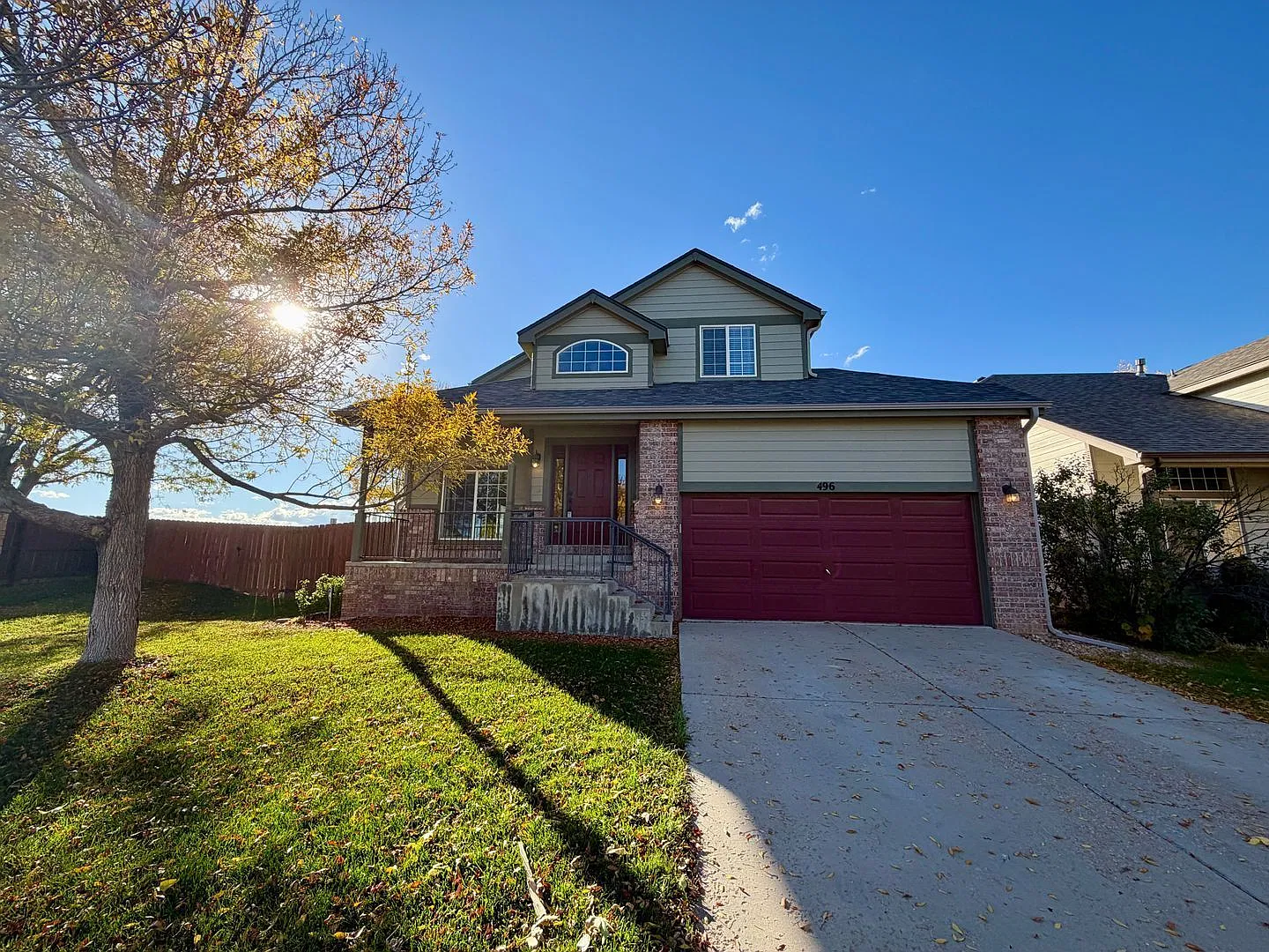5 bed, 4.0 bath, 2560 sqft, $2,900 — Photo 3