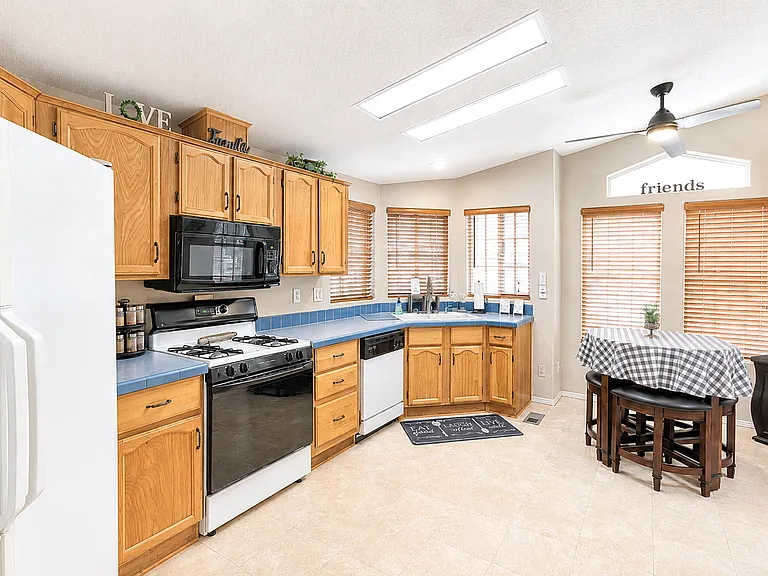78 N Ponderosa Cir — Photo 8