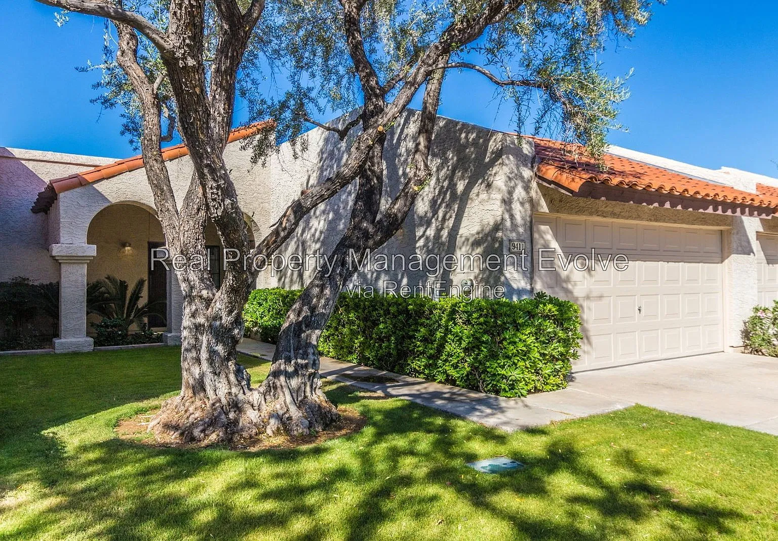 2 bed, 2.0 bath, 1097 sqft, $2,495 — Photo 3