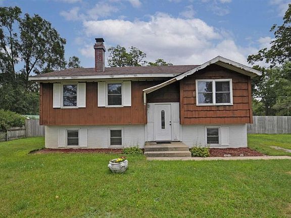 2nd image of 30927 Oak Dr