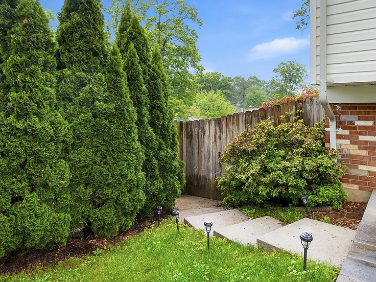 14407 Oakvale St — Photo 2