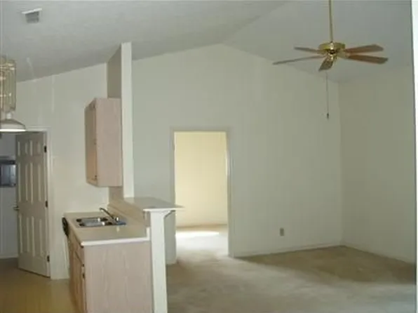 120 Buckhorn Ct APT 7, Erlanger, KY 41018