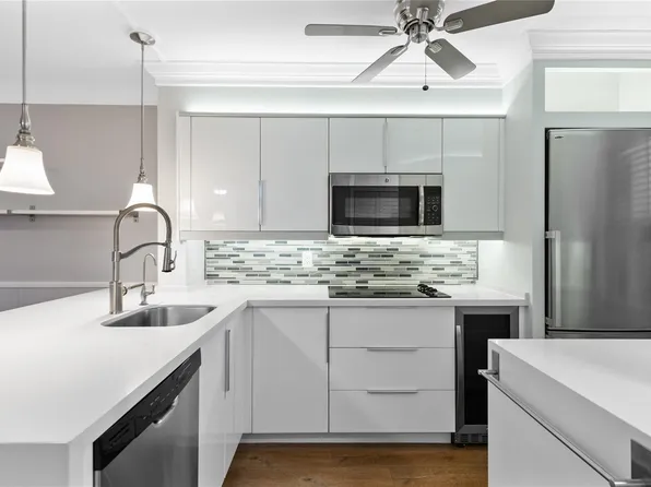 2236 N Cypress Bend Drive #101, Pompano Beach, FL 33069