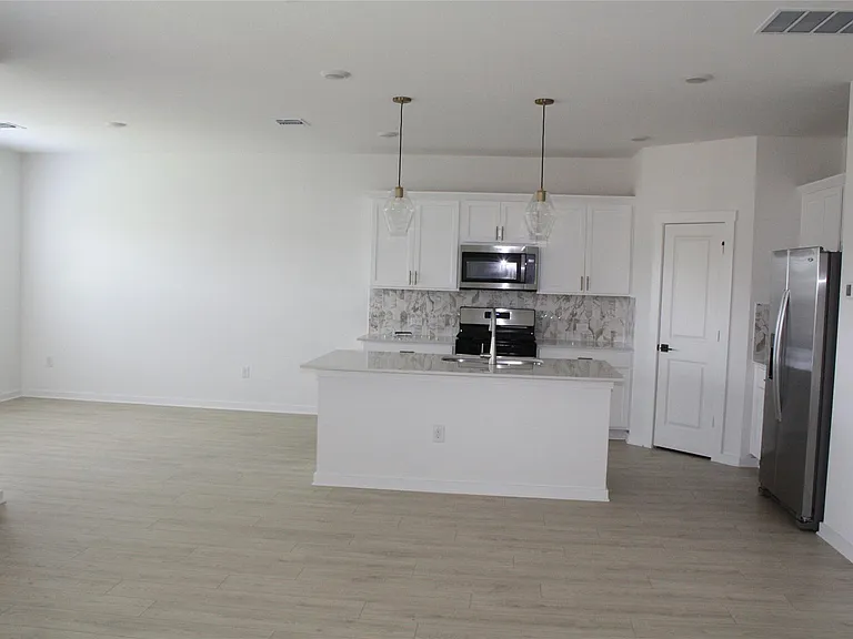 10109 Curb Strap Dr — Photo 6