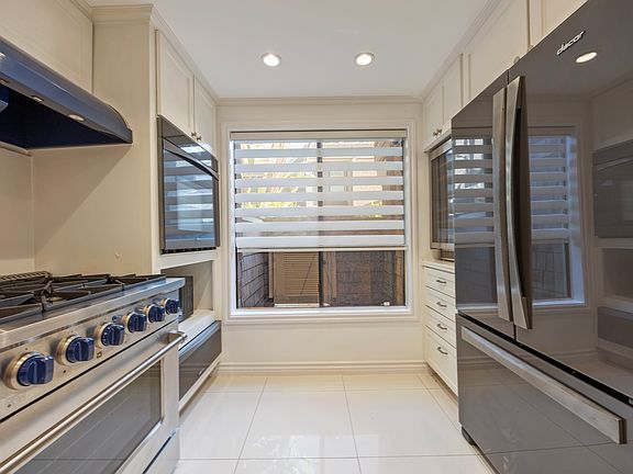4th image of 20 Sea Island Dr