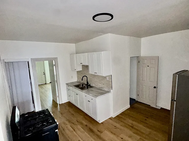 2909 Gravois Ave #3A — Photo 6