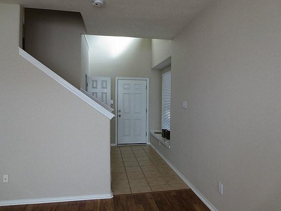 Light an bright open entry