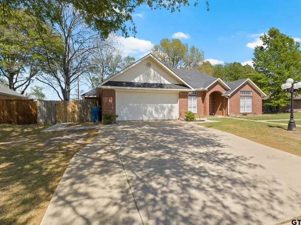 114 Diane Ln, Mount Pleasant, TX 75455