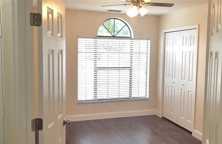 568 Carrigan Ave — Photo 10