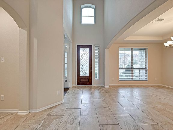 5th image of 1111 Mysterium Ln