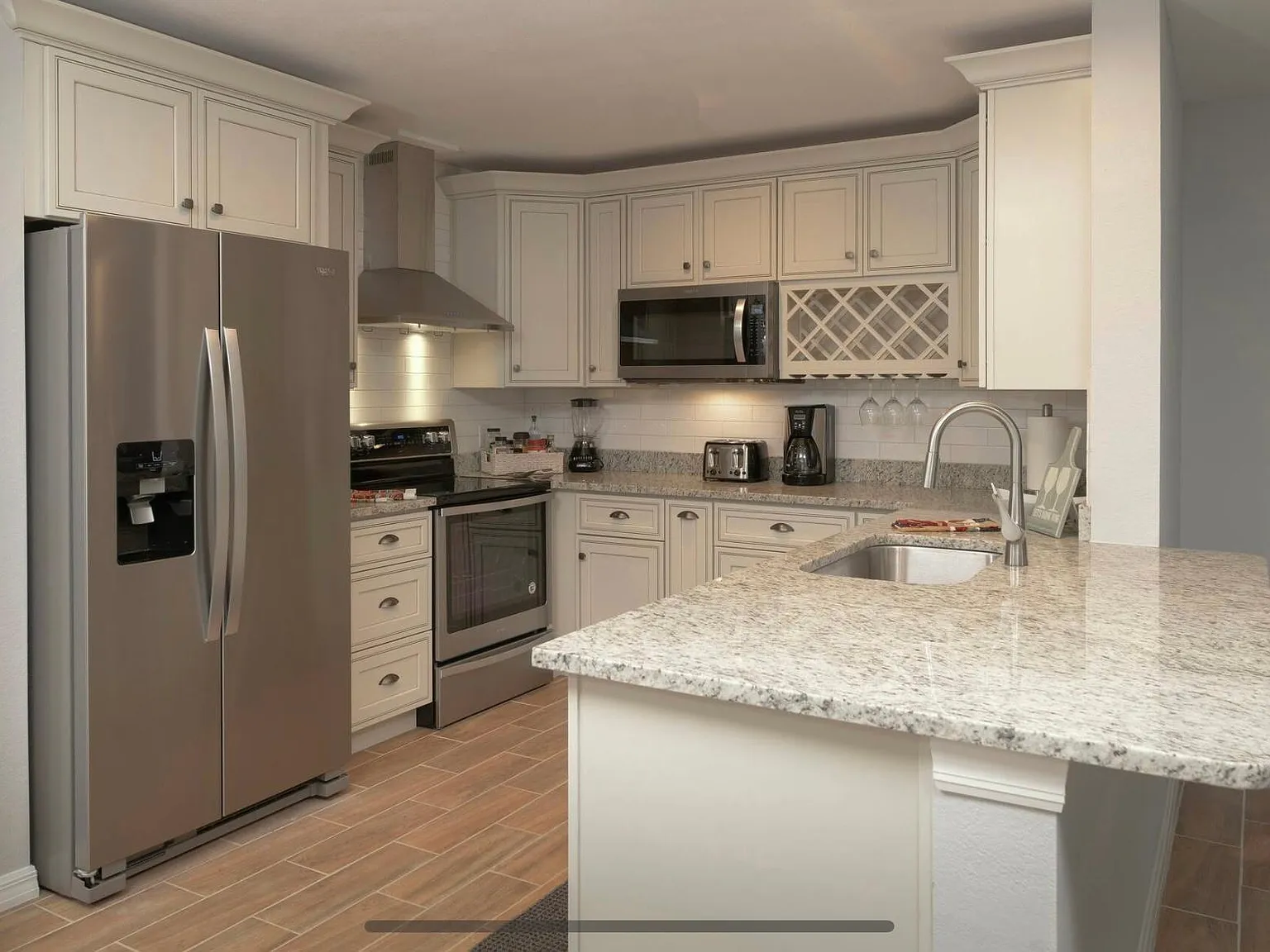3 bed, 2000 sqft, $3,400 — Photo 4