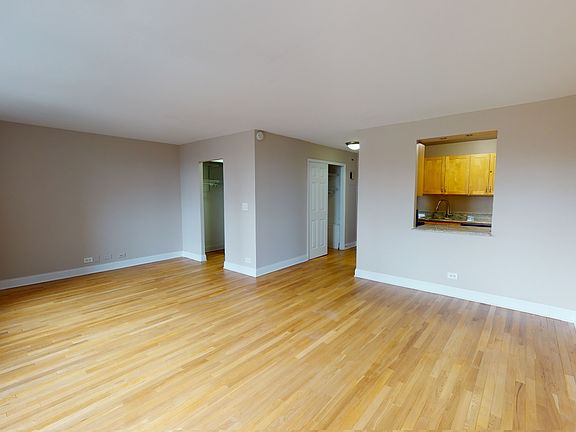 4th image of 310 Greenwich St APT 10A