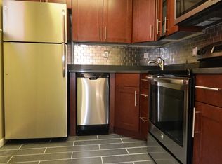 225 Arch St APT 44, Philadelphia, PA 19106