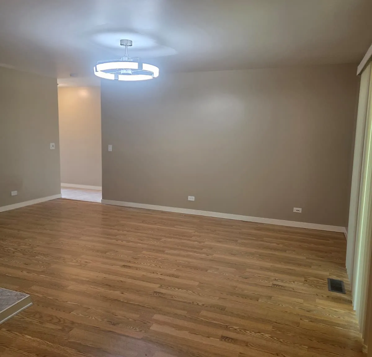 2 bed, 1164 sqft, $2,000 — Photo 3