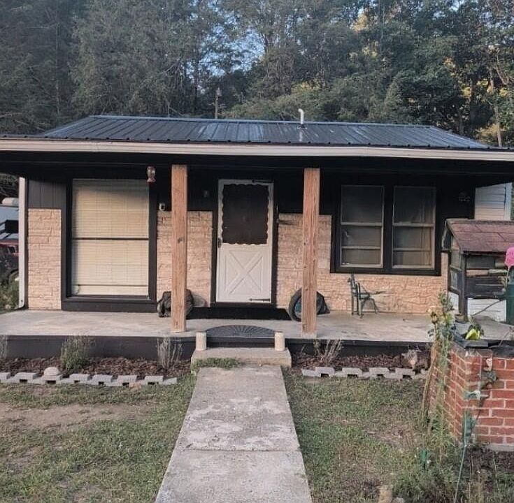 1st image of 359 Shell Creek Rd