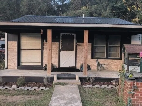 359 Shell Creek Rd, Roan Mountain, TN 37687