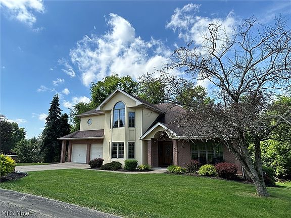 3rd image of 107 Martha Dr