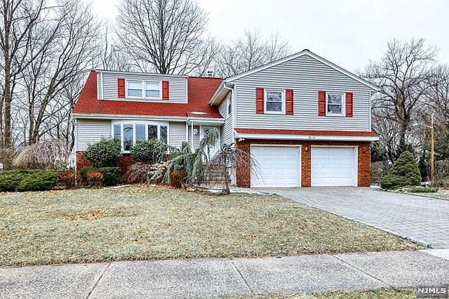 1st image of 38-14 Allwood Pl